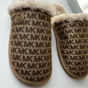 Michael Kors slippers size 10M.